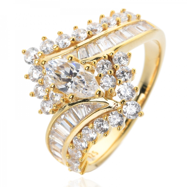Sarı Altın Kaplama Som Gümüş Baget&marquse Kübik Zirkonya Basamak Kesim Nişan Yüzüğü 