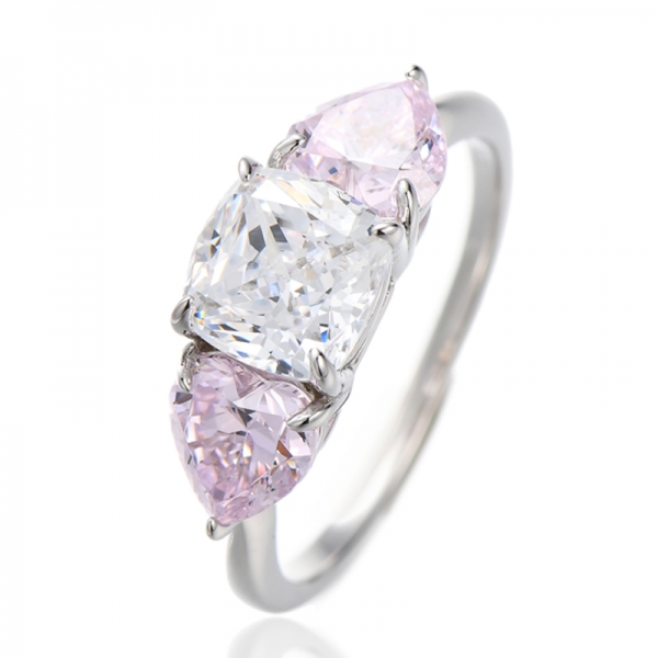 Kalp Şeklinde Elmas Pembe Ve Yastık Beyaz Kübik Zirkonyum Rodyum Gümüş Yüzük 